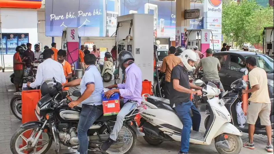 No Fuel For Old Vehicles In Hindi